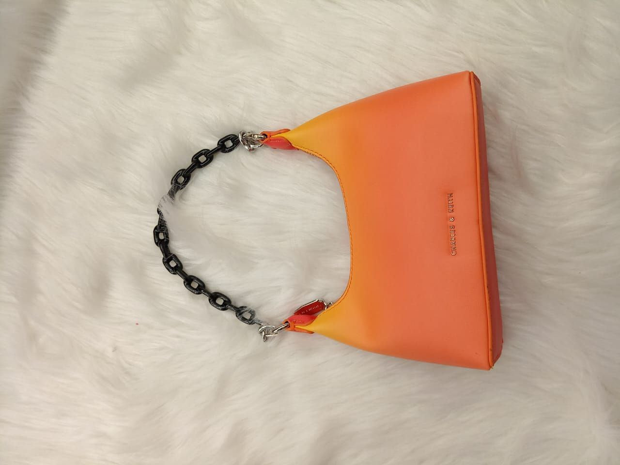 Sac à bandoulière avec poignée en chaîne Koi - Orange Dégradé