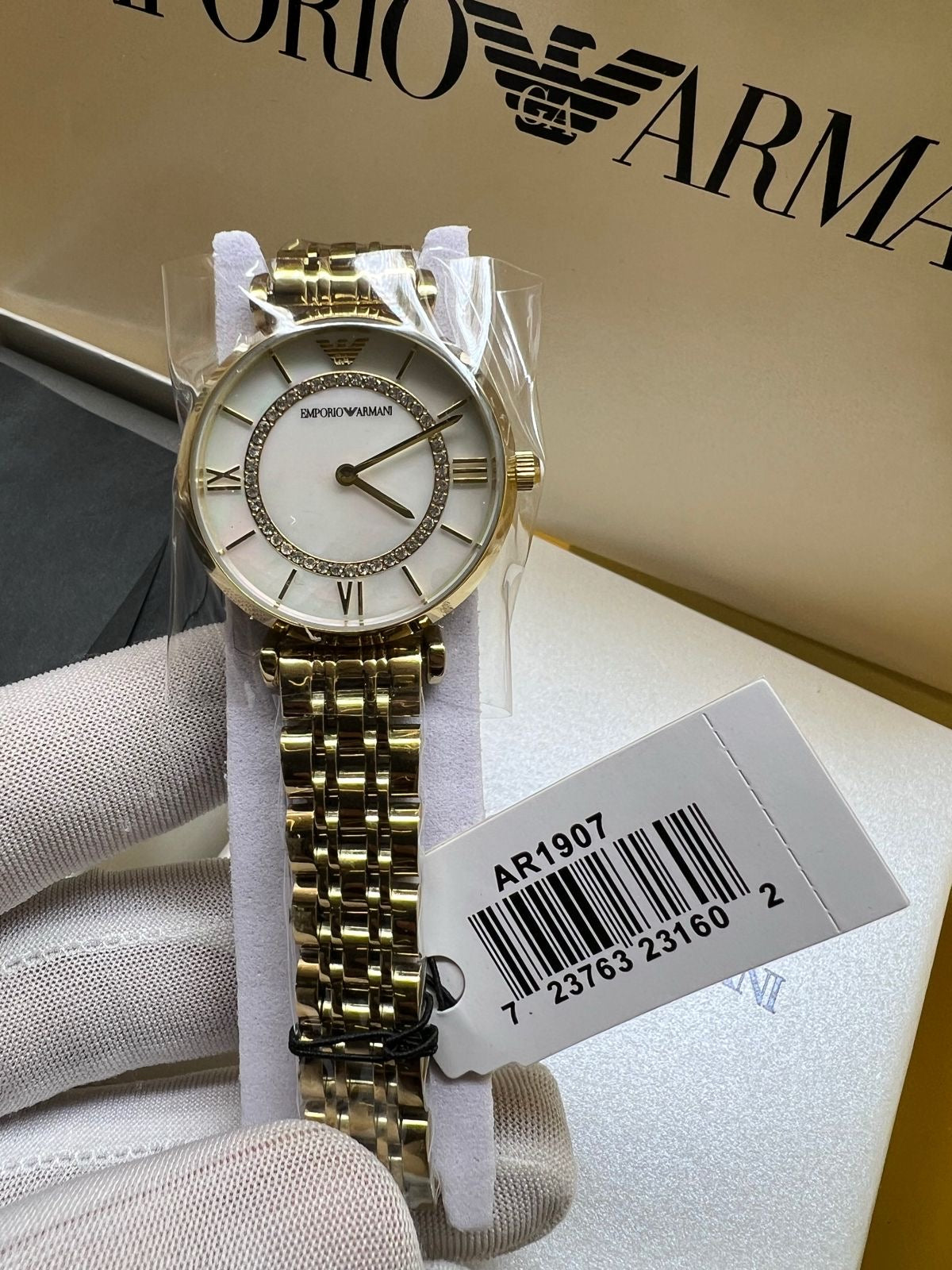Montre à deux aiguilles en acier inoxydable doré pour femme Emporio Armani AR1907