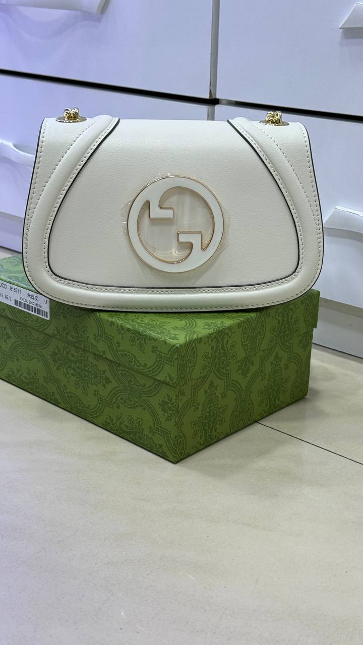 SAC À ÉPAULE GUCCI BLONDIE PETIT FORMAT EN BLANC