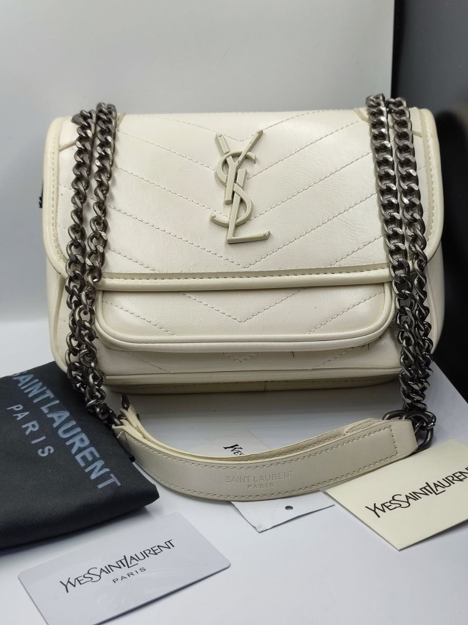 SAC YSL NIKI BABY EN SEMI CUIR
BLANC VINTAGE