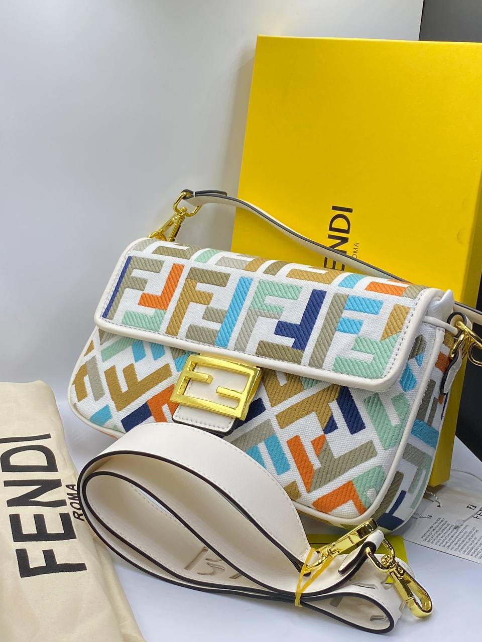 Sac en toile multicolore avec broderie FF