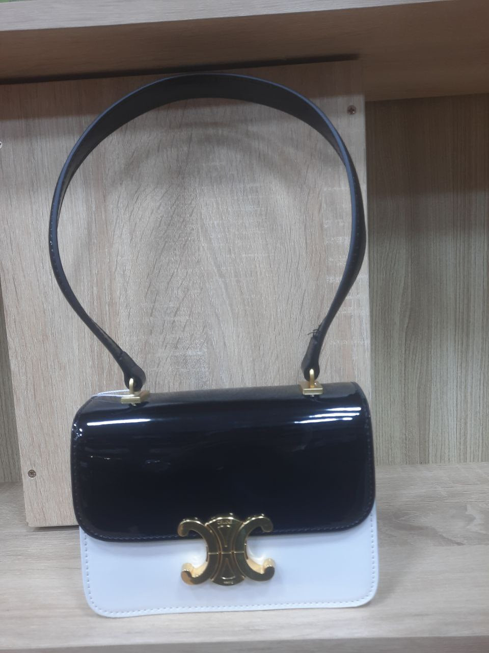 SAC TEEN GARANCE EN VEAU VERNI BICOLORE EN NOIR / BLANC