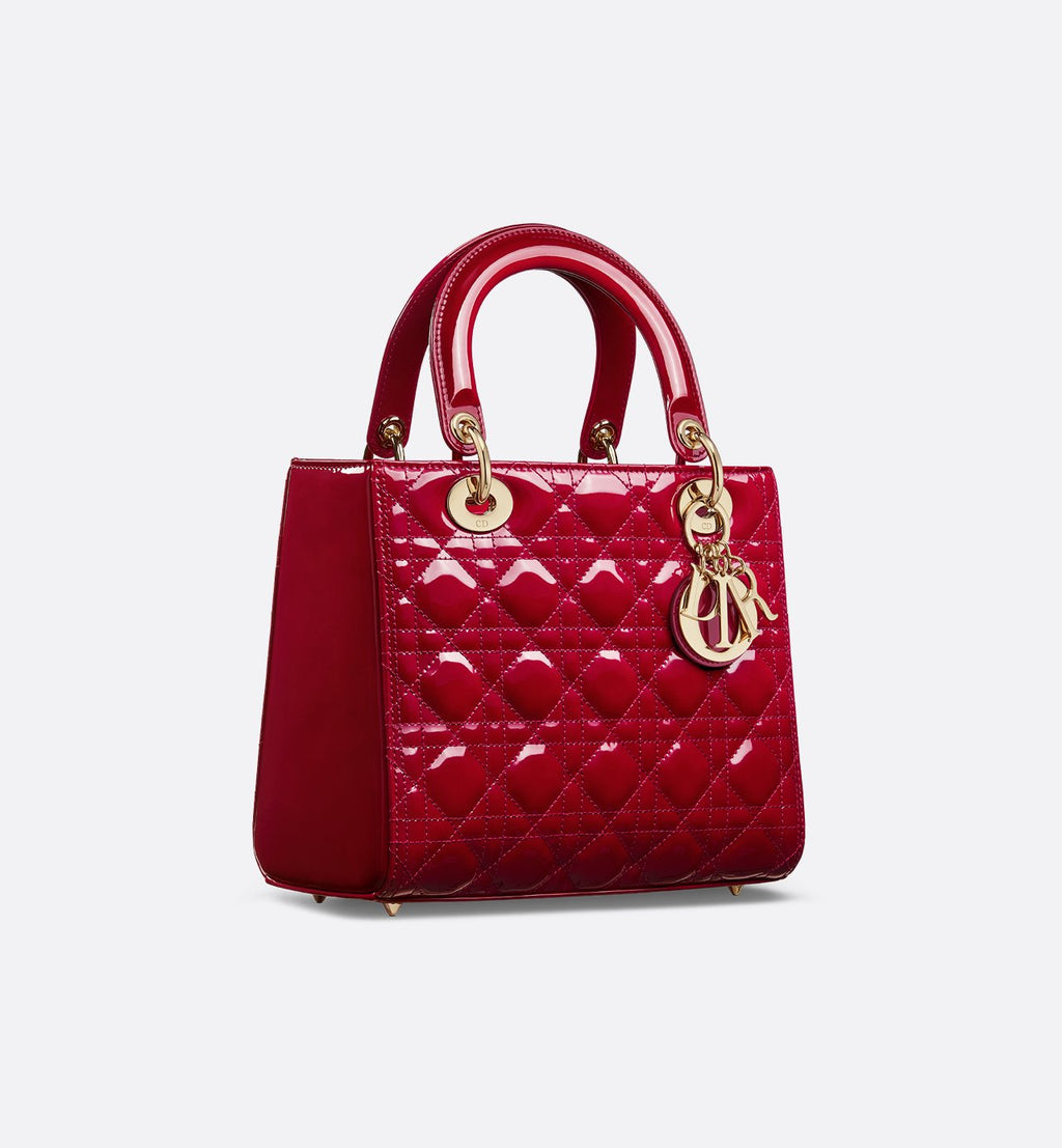 Sac Lady Dior Medium verni rouge cerise
