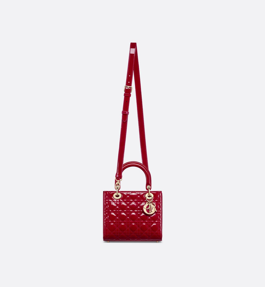 Sac Lady Dior Medium verni rouge cerise