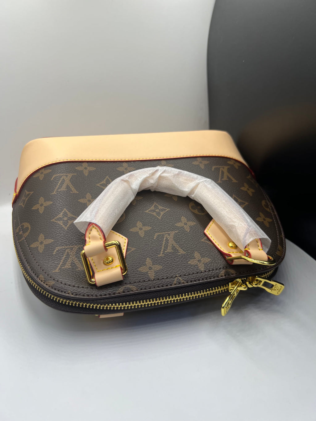 Sac Lv Alma BB Toile Monogram